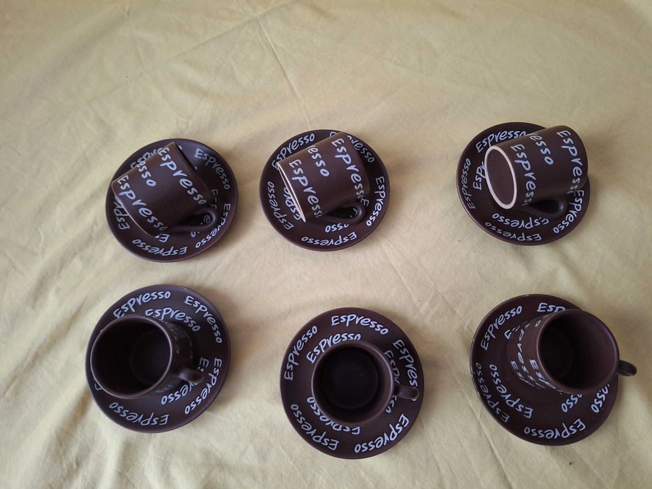 Set cescute cu farfurioare pt servit espresso / cafea