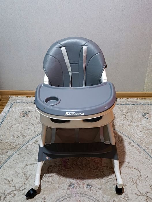 Продам десткии стул