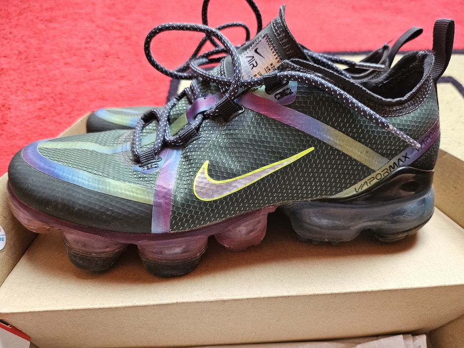 Маратонки Nike,,