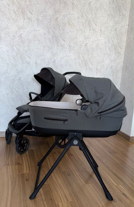 Inglesina Aptica XT 2 в 1 продам коляску