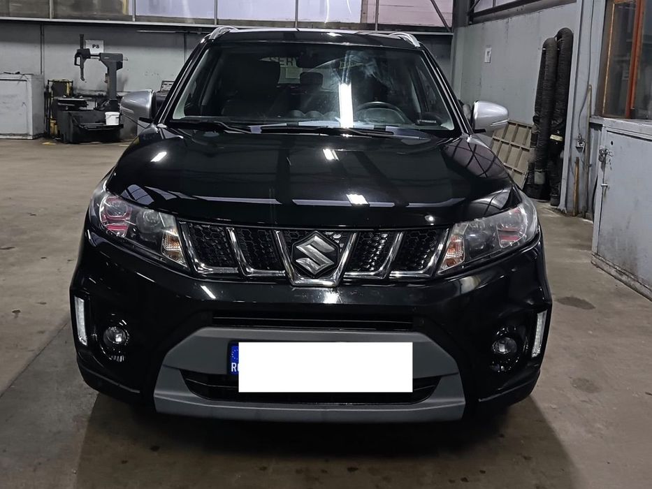 Suzuki Vitara Suzuki Vitara 1.4 Boosterjet 2016 – 4x4, 115.000 km, Negru – Prim și u