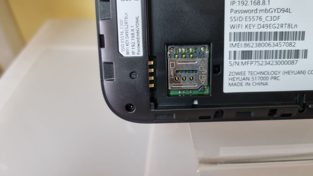 Бисквитка Wi-Fi router 4G HUAWEI E5576-320 рутер LTE чисто нов