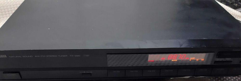 Natural Sound AM/FM Stereo Tuner Yamaha TX-330