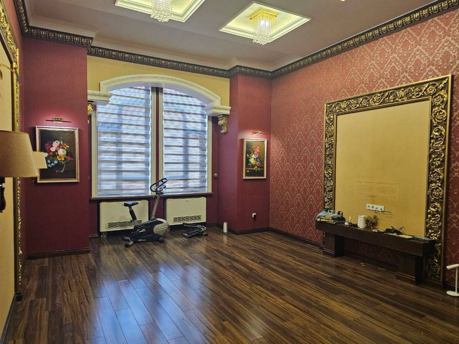 Урикзор (Учтепа тумани)  6 сотих 9 хона Евроремонт