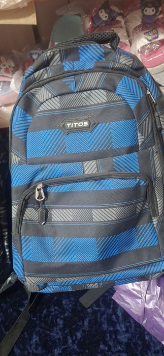 Срочно продам школьные рюкзак