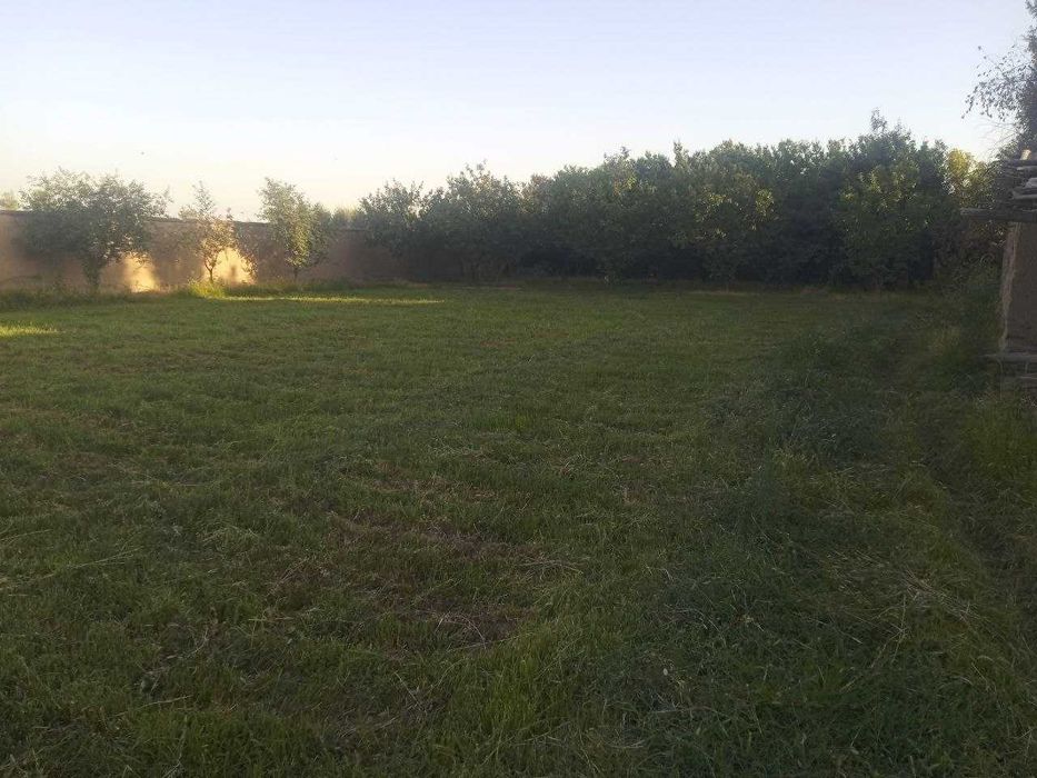 uy sotiladi Zangiota tumani nazabek