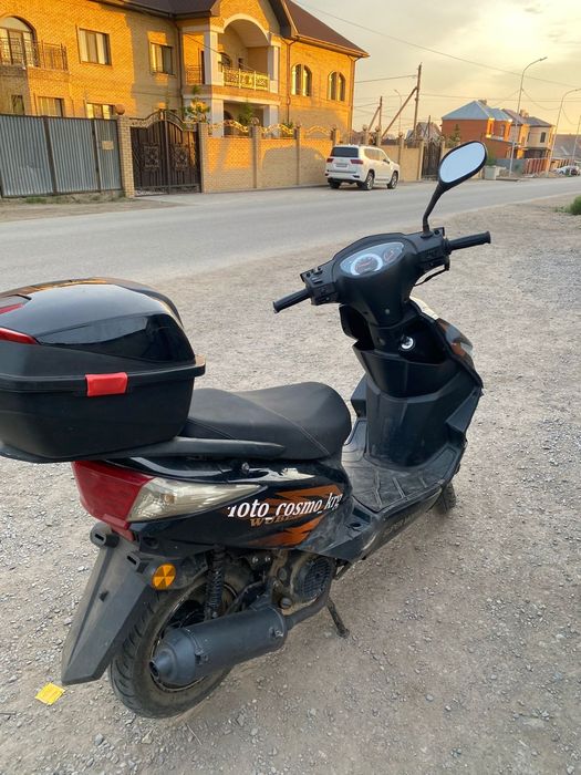 Продам скутер M8