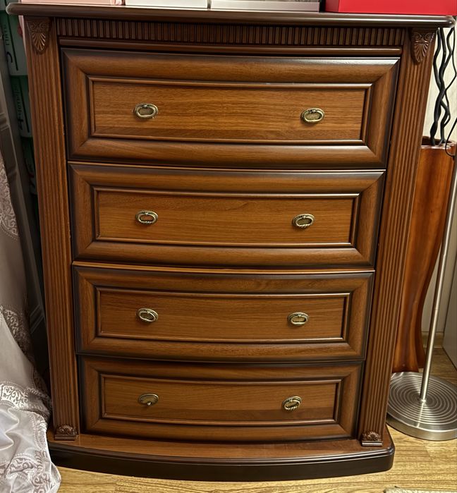 Продам спальный гарнитур