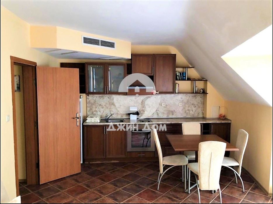 Продава се Хотел в Несебър - 1200 кв.м за 400 €/кв.м - Снимка #11