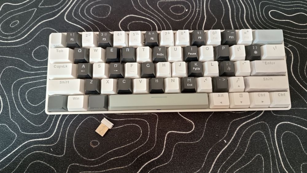 Vand tastatura mecanica DAREU+5 switchuri.