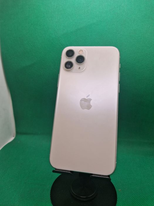 Iphone 11 pro 256gb 100% bat•Amanet Lazar Crangasi•41707