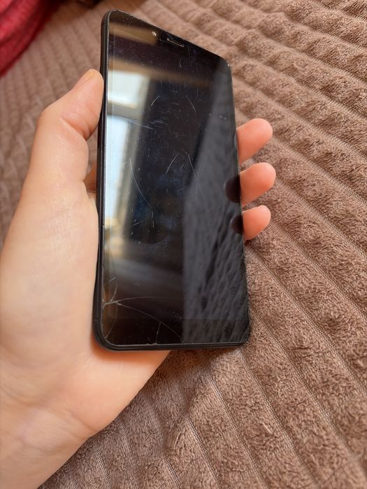 Телефон Xiaomi Redmi 6