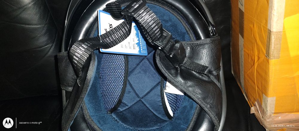 Каска за мотор М размер нова