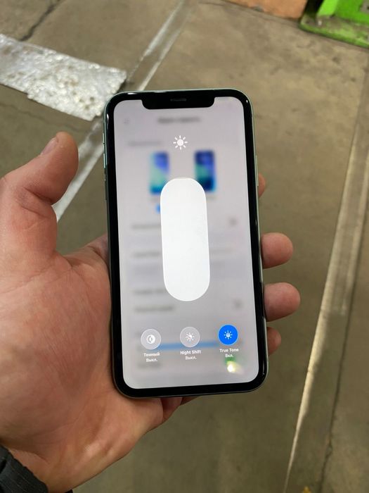 Iphone 11 память 64 акб 79% без ремонта