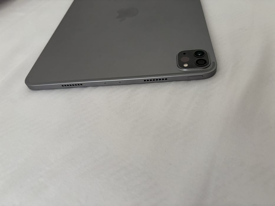 iPad pro 11” cu pen apple