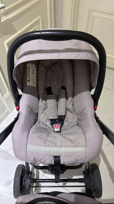 Коляска три в одном