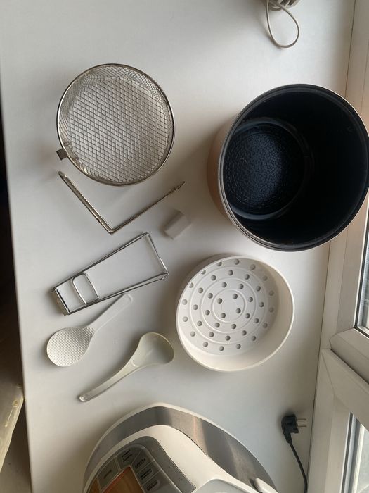 Мультиварка Redmond RMC-M70