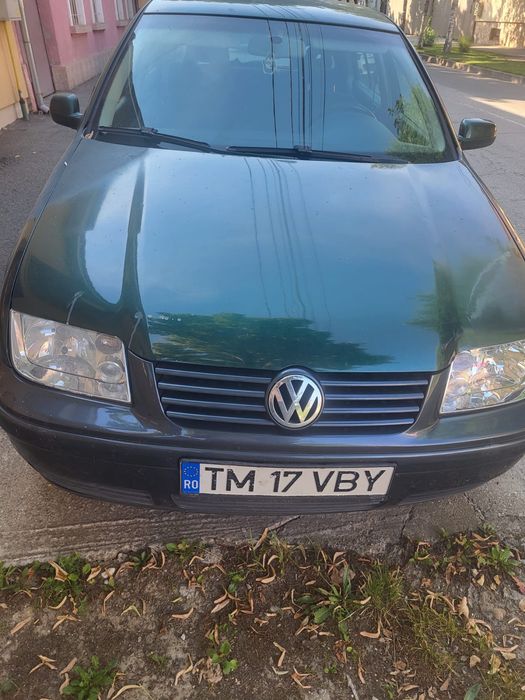 VOLKSWAGEN Bora