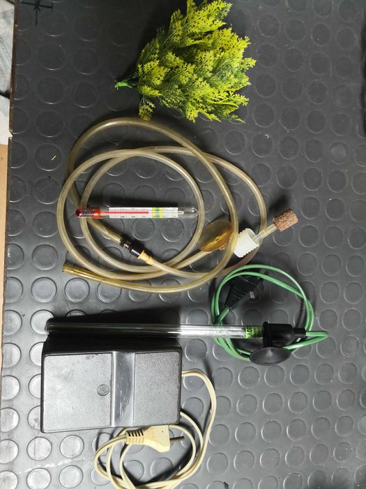 Компресор за въздух, нагревател, термометър за аквариум