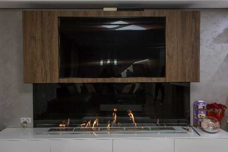 Дава се под наем Четиристаен апартамент в София, Студентски град - 125 кв.м за 558.45 € - Снимка #1