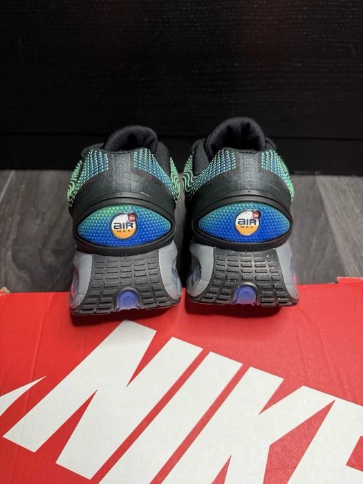 Обувки Nike / Air Max Plus / DN "Black and Rage Green" + КУТИЯ