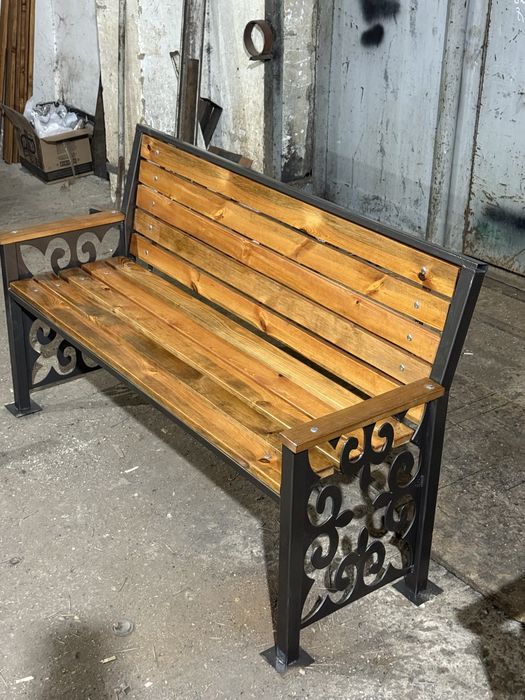 Скамейка уличная