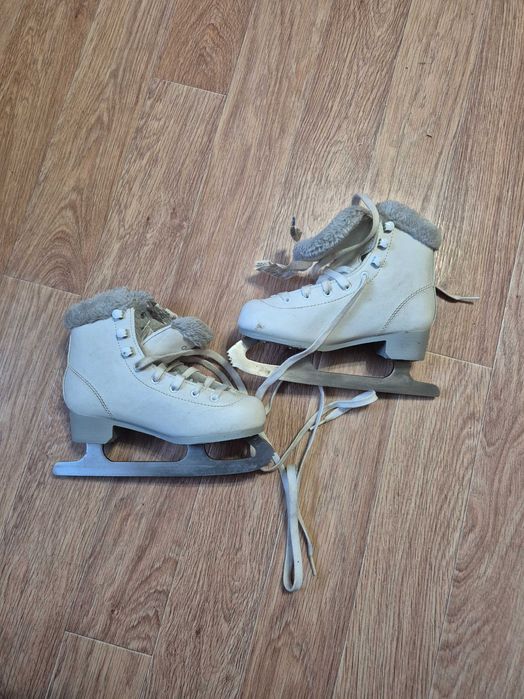 Коньки детские размер 33 / 34