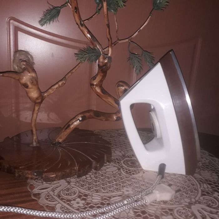 Продам утюг ссср.