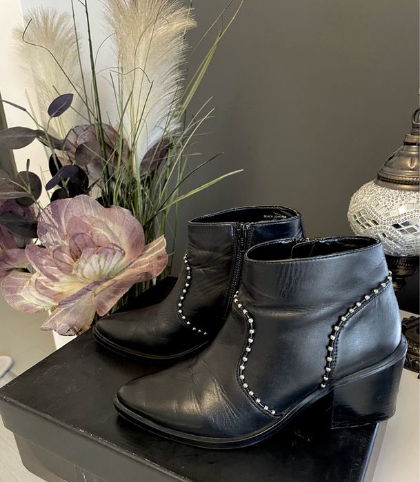 Stave Madden Botine din piele de dama