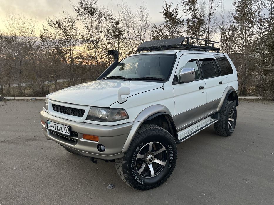 Митсубиси Челенджер