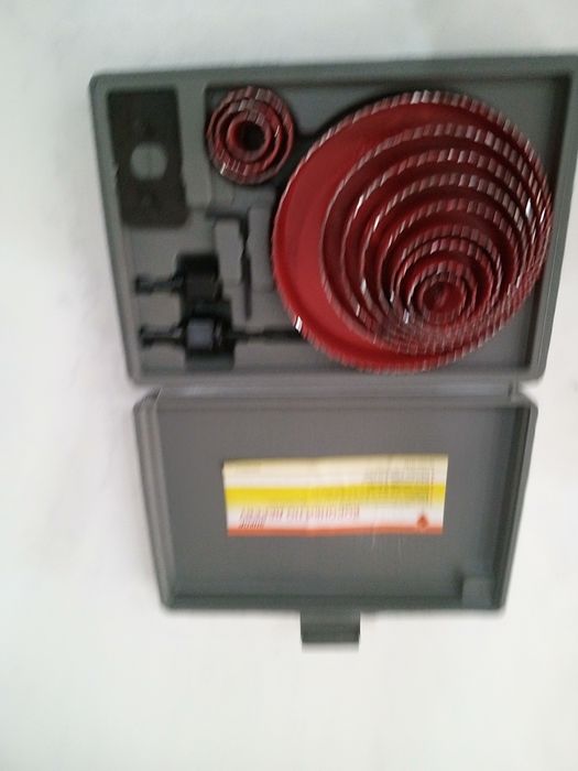 Продам новые коронки по дереву.