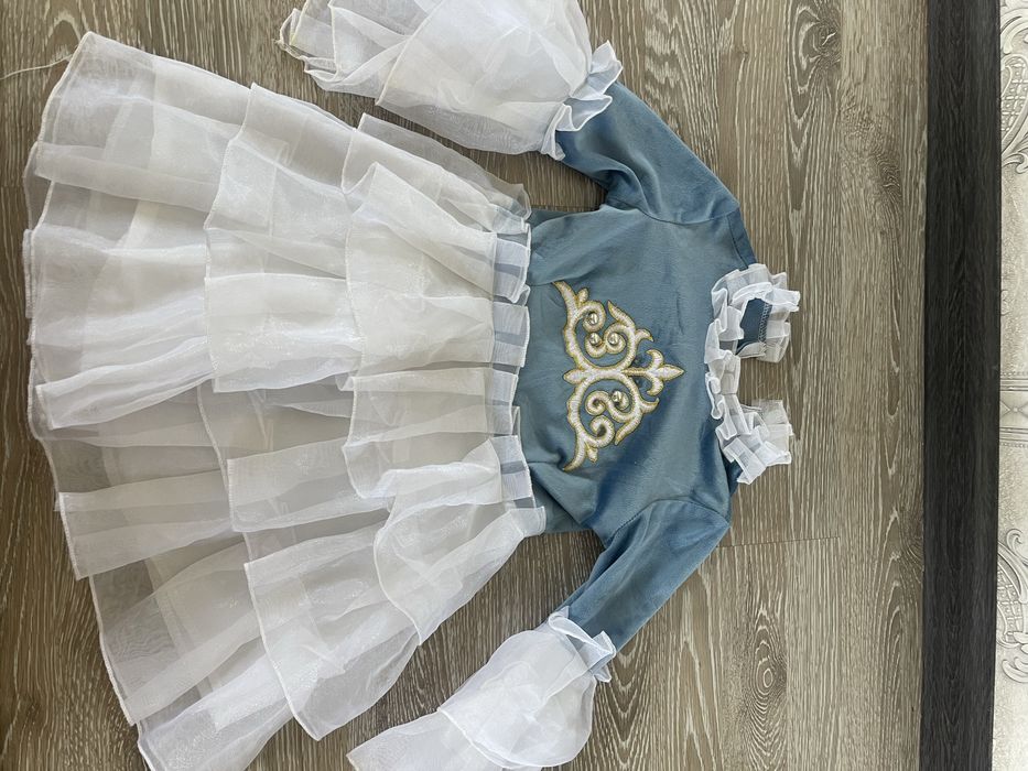 Детский платьғ продам