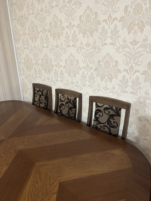Продам Стол со стульями