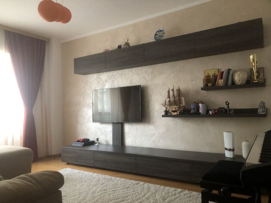 Inchiriez apartament cu 3 camere in pacurari