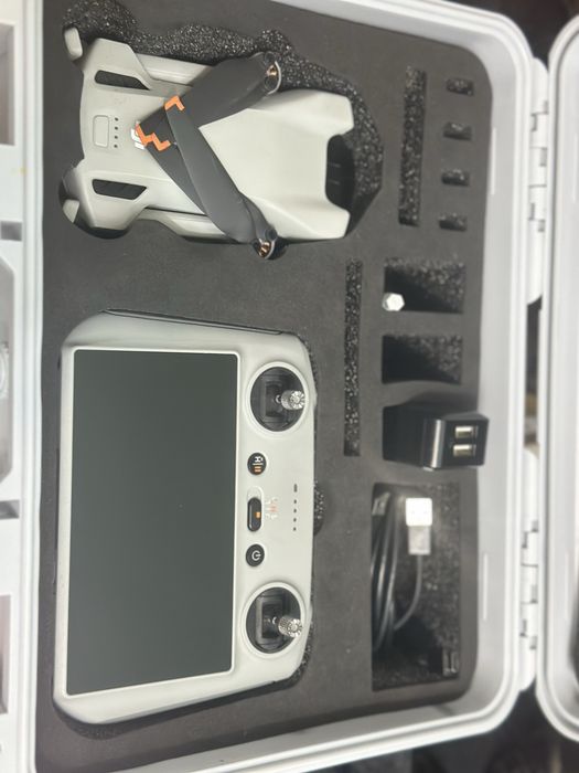 Срочно Продам дрон dji mini 3