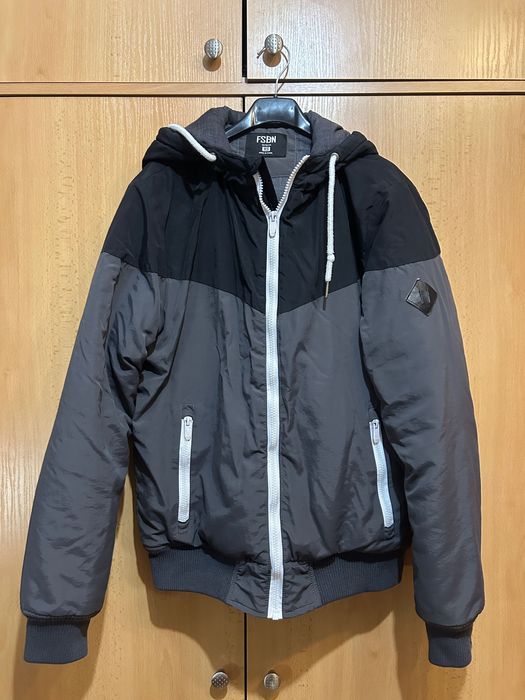 Мъжко преходно яке