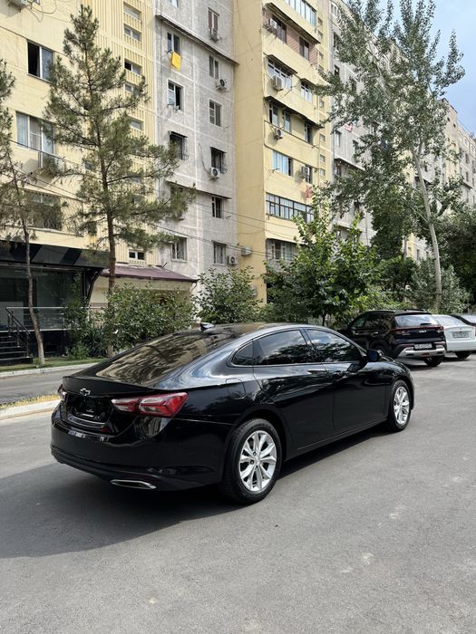 Chevrolet Malibu XL