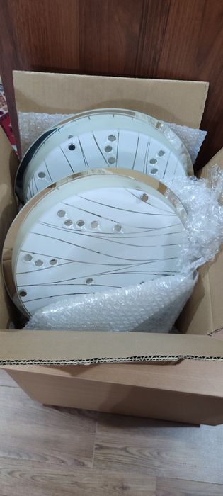 Люстры, потолочные, 2 штуки