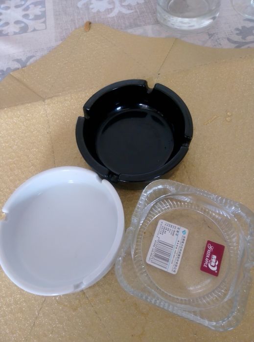 Чашки  миски нержавейки.