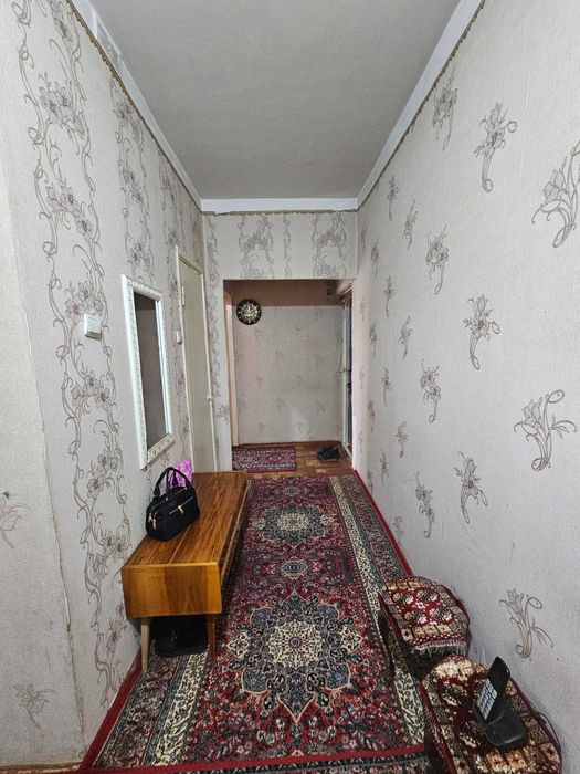 Срочно продается 2-х комн квартира в Куйлюк массив-6, 2/4/5