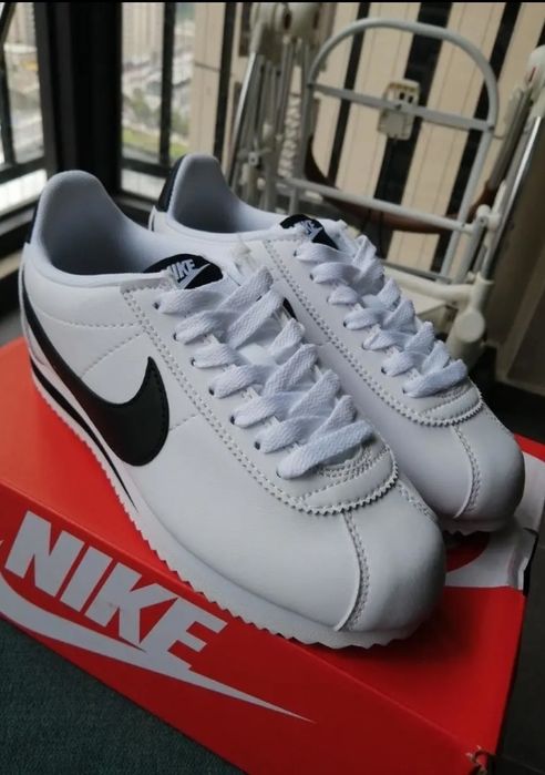 Продам nike cortez