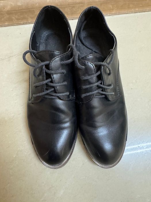 Продам обувь в хорошем состоянии