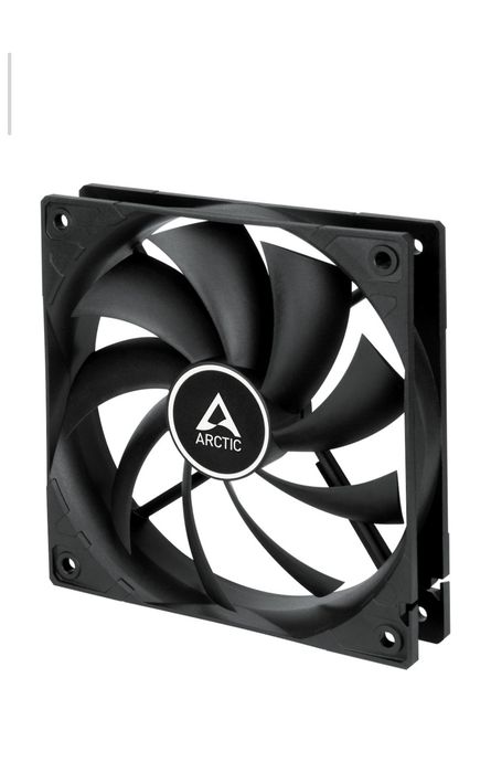 Vând ventilatoare Artic F12 și spliter