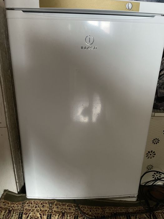 Продам морозильник Indesit б/у