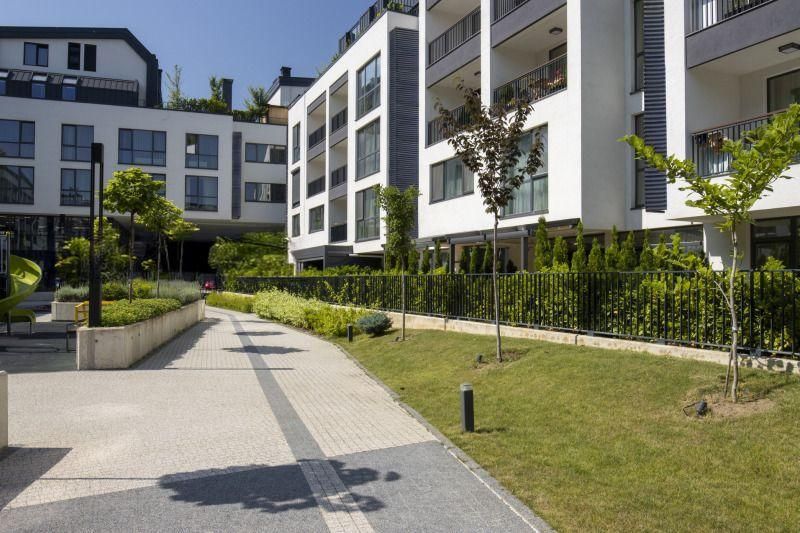 Тристаен апартамент под наем в ж.к. Кръстова вада, 2221574