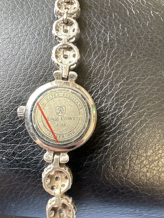 Серебрянные часы