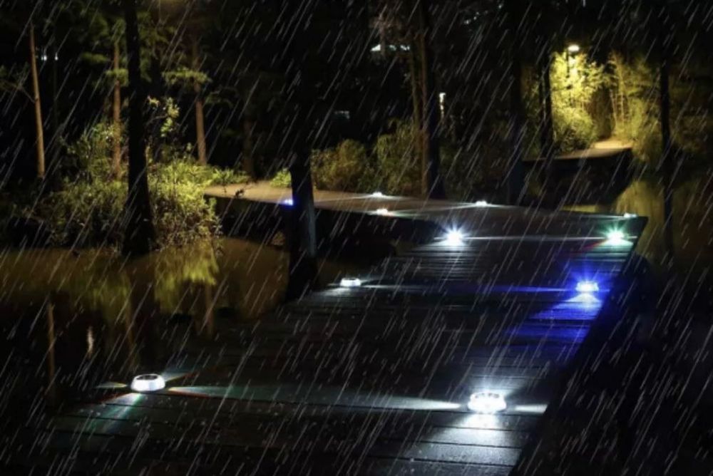 Соларна Градинска Лампа от Неръждаема Стомана 10 Lumens