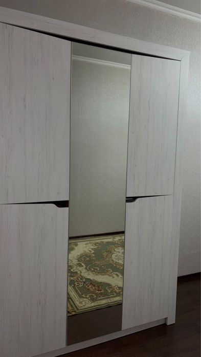 Продаётся спальний гарнитур