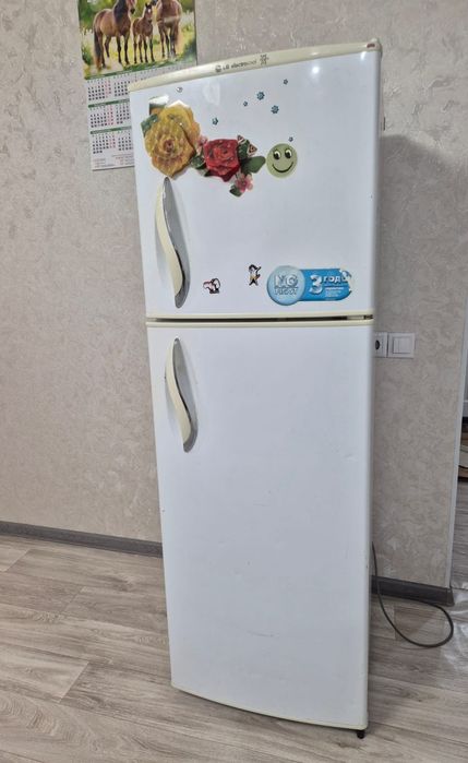 Продам холодильник