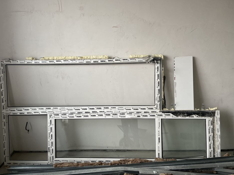 Пластиковое окно и дверь